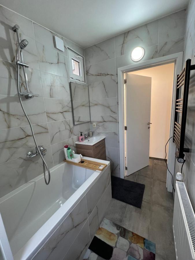 Design Europarlament Apartment With Private Terrace Bruxelles Esterno foto